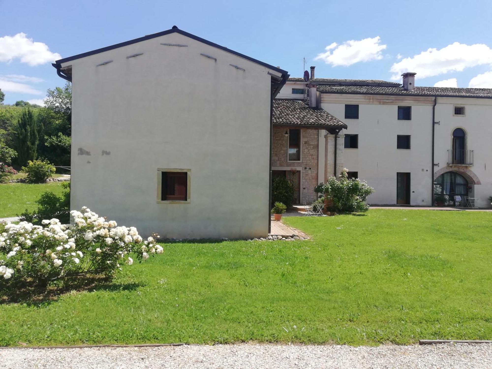 Corte Monticello Barbarano Vicentino Rom bilde